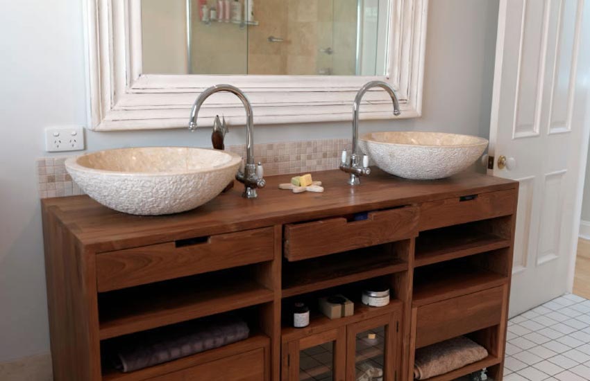 bespoke sink area
